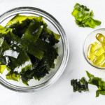 Fucoxanthin benefits shown with seaweed and supplement capsules