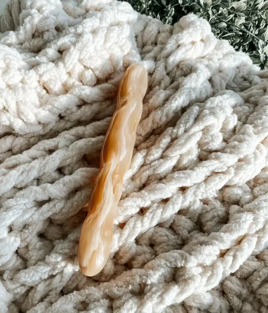 Chunky Cabin Throw, a cozy knitted blanket for warmth and style